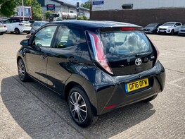 Toyota Aygo VVT-I X-PLAY 9