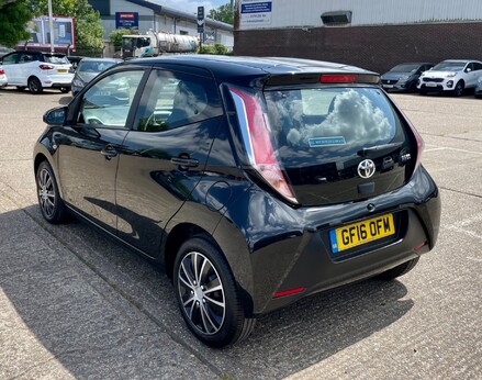 Toyota Aygo VVT-I X-PLAY 9