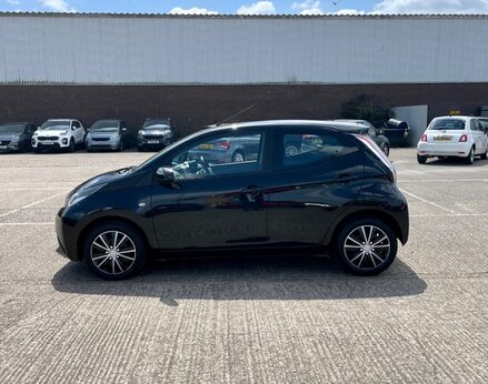 Toyota Aygo VVT-I X-PLAY 11