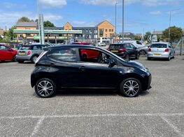 Toyota Aygo VVT-I X-PLAY 10