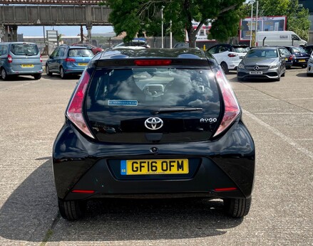 Toyota Aygo VVT-I X-PLAY 6