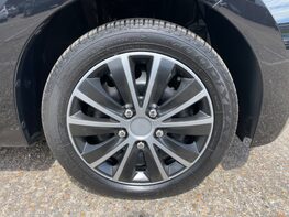 Toyota Aygo VVT-I X-PLAY 15