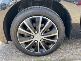 Toyota Aygo VVT-I X-PLAY 16