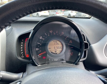 Toyota Aygo VVT-I X-PLAY 20