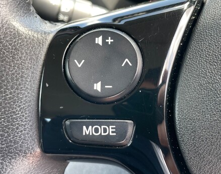 Toyota Aygo VVT-I X-PLAY 33