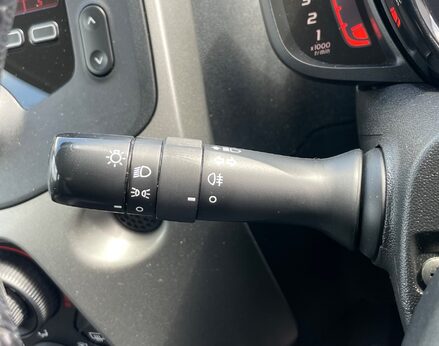 Toyota Aygo VVT-I X-PLAY 35