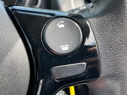Toyota Aygo VVT-I X-PLAY 34