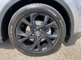 Toyota C-HR DYNAMIC 16