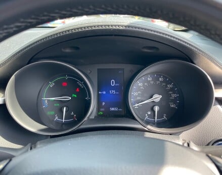 Toyota C-HR DYNAMIC 20