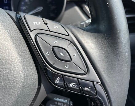 Toyota C-HR DYNAMIC 47