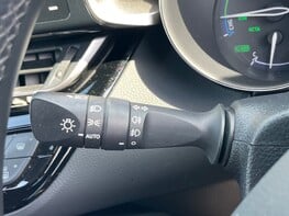 Toyota C-HR DYNAMIC 49