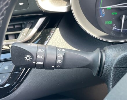 Toyota C-HR DYNAMIC 49