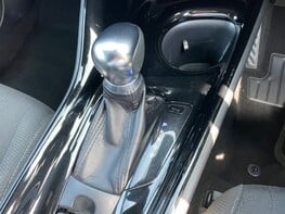 Toyota C-HR DYNAMIC 43