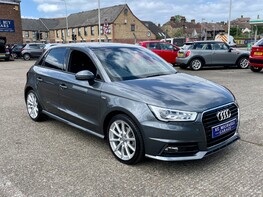 Audi A1 SPORTBACK TFSI S LINE 4