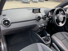 Audi A1 SPORTBACK TFSI S LINE 28