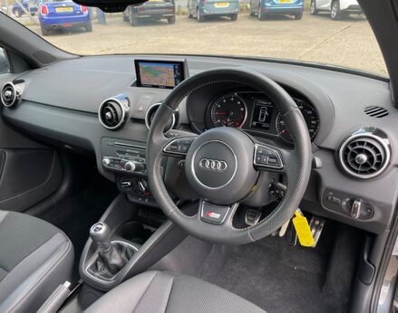 Audi A1 SPORTBACK TFSI S LINE 17