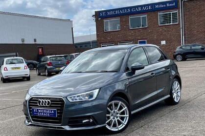 Audi A1 SPORTBACK TFSI S LINE