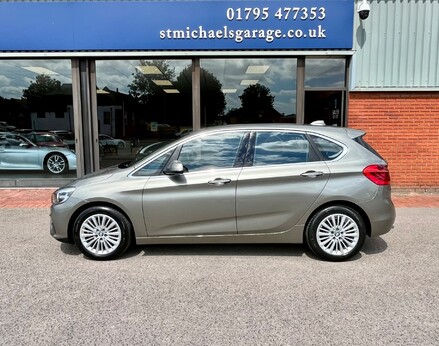 BMW 2 Series 216D LUXURY ACTIVE TOURER 11