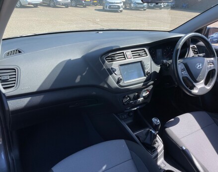 Hyundai i20 MPI SE 29