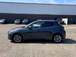 Mazda 2 GT 11