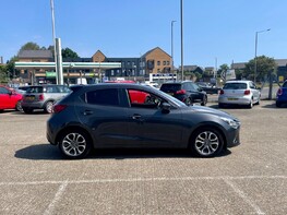 Mazda 2 GT 10