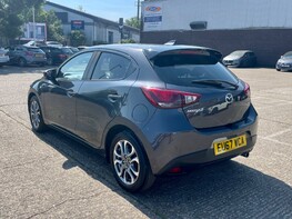 Mazda 2 GT 9