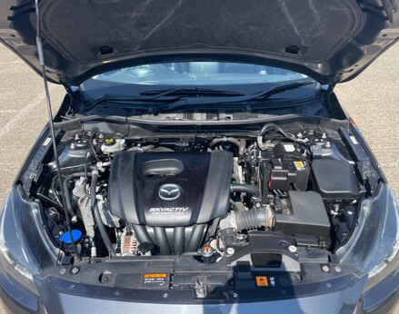 Mazda 2 GT 7