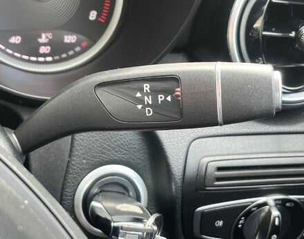 Mercedes-Benz C Class C200 SE 54