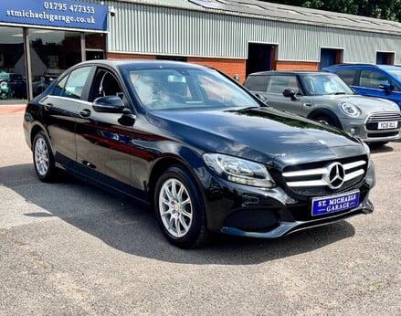 Mercedes-Benz C Class C200 SE 4