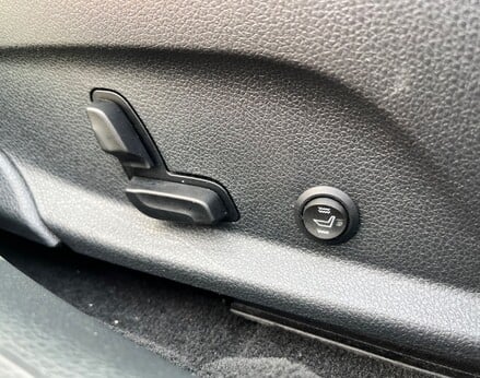 Mercedes-Benz C Class C200 SE 58
