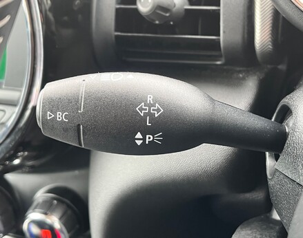 Mini Hatch COOPER EXCLUSIVE 50