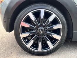 Mini Hatch COOPER EXCLUSIVE 15