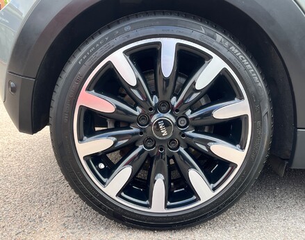 Mini Hatch COOPER EXCLUSIVE 15