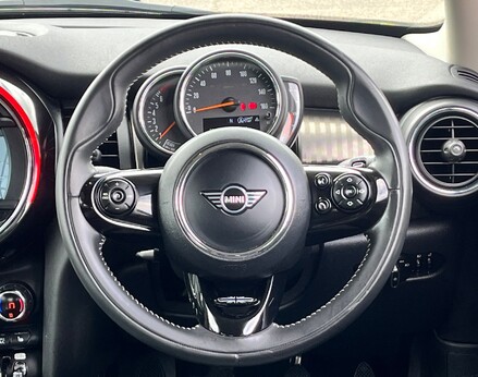 Mini Hatch COOPER EXCLUSIVE 20