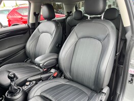 Mini Hatch COOPER EXCLUSIVE 55