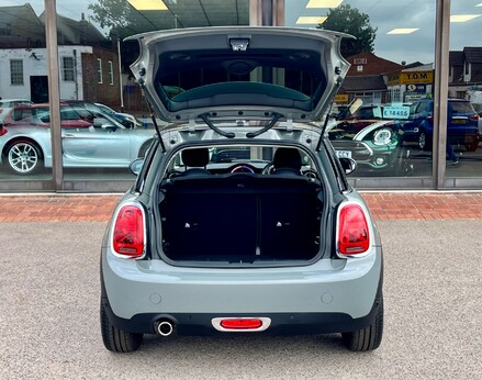 Mini Hatch COOPER EXCLUSIVE 57