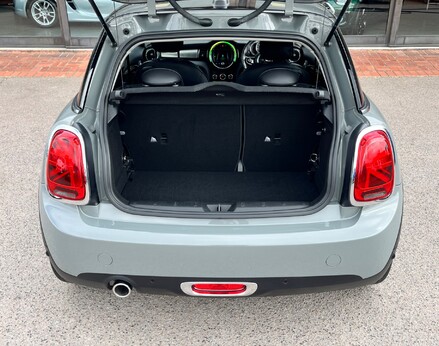 Mini Hatch COOPER EXCLUSIVE 58