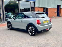 Mini Hatch COOPER EXCLUSIVE 9