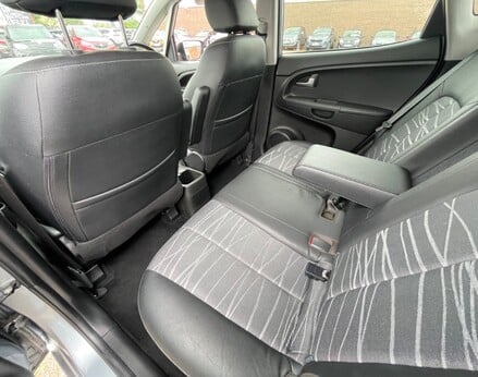 Kia Venga 3 ISG 48