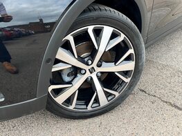 SEAT Arona ECOTSI XPERIENCE LUX DSG 3
