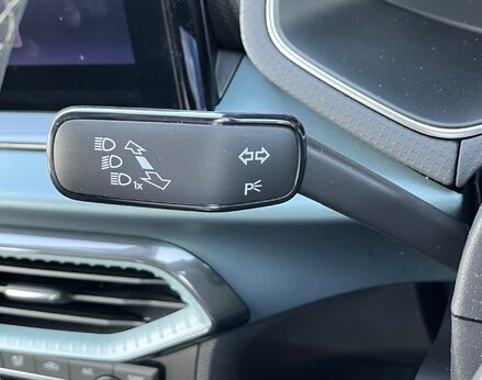 SEAT Arona ECOTSI XPERIENCE LUX DSG 60