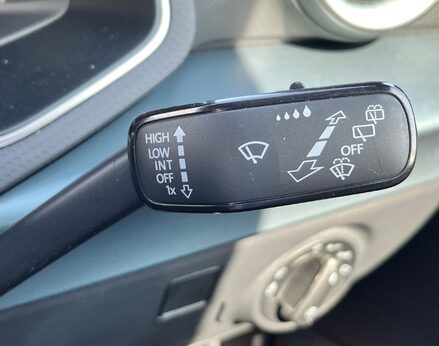 SEAT Arona ECOTSI XPERIENCE LUX DSG 61