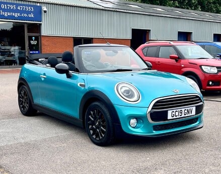 Mini Convertible COOPER CLASSIC 4