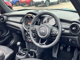 Mini Convertible COOPER CLASSIC 22