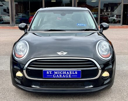 Mini Hatch COOPER 5