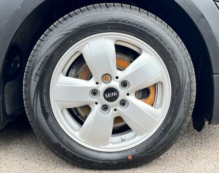 Mini Hatch COOPER 15