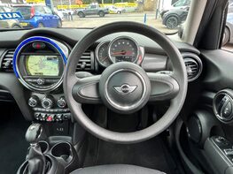 Mini Hatch COOPER 18