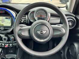 Mini Hatch COOPER 19