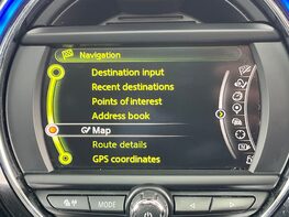 Mini Hatch COOPER 24