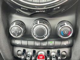 Mini Hatch COOPER 37